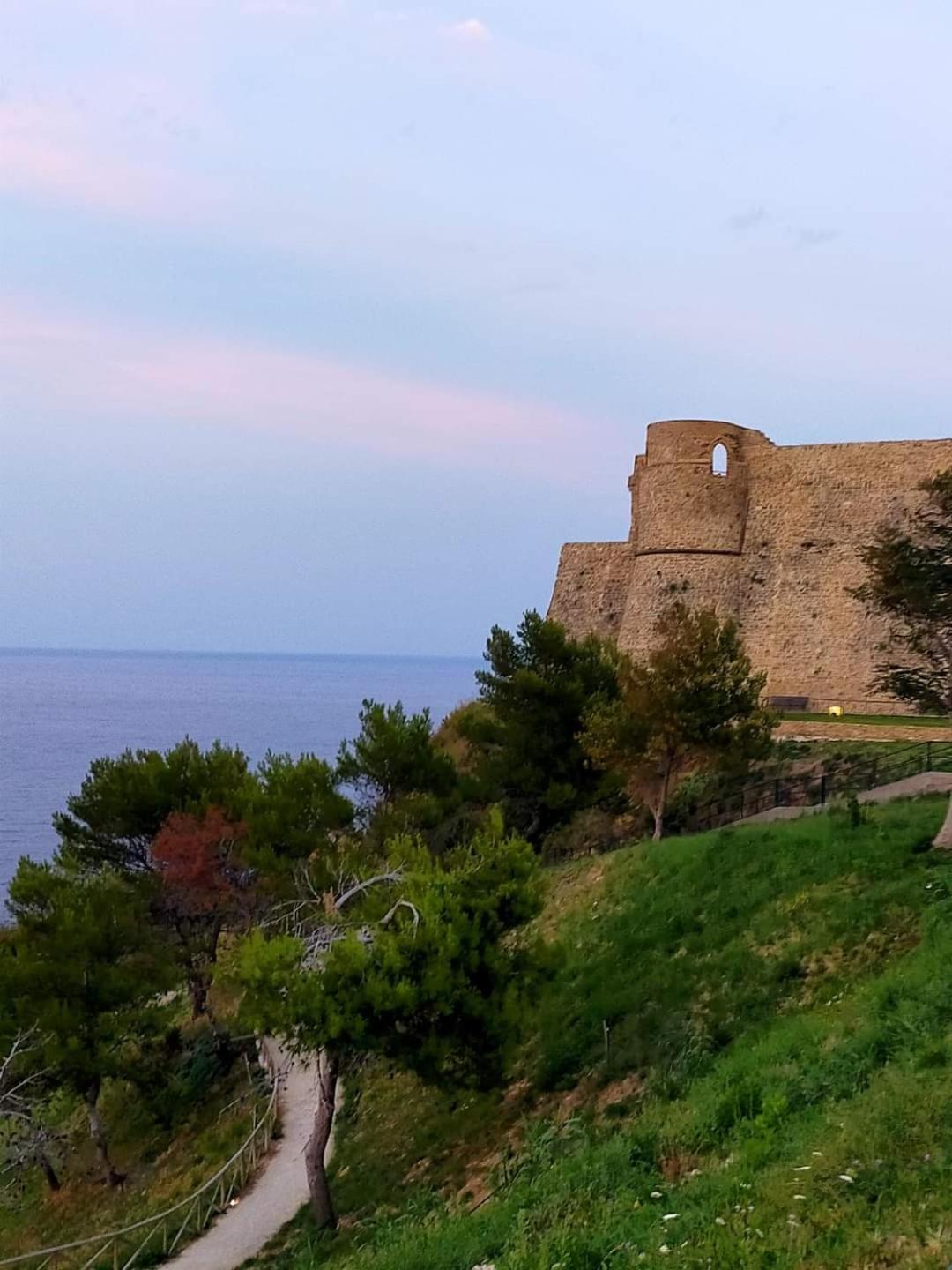 La Finestra D'Abruzzo Apartamento Ortona Exterior foto