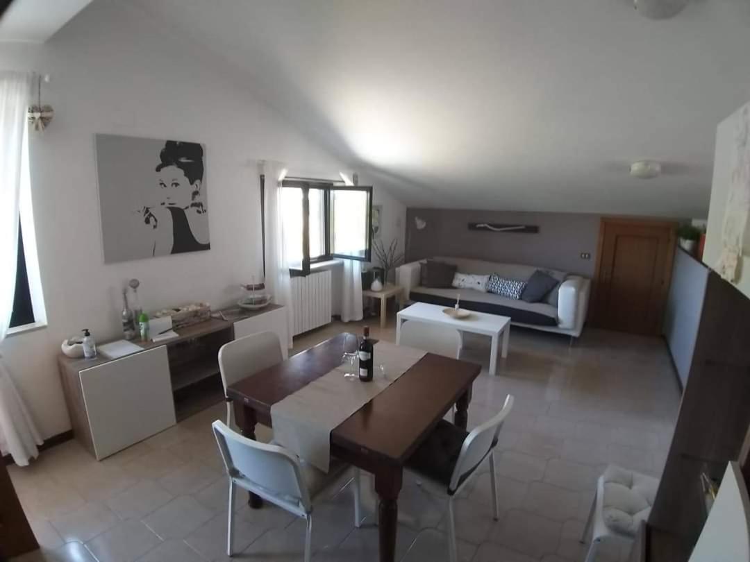 La Finestra D'Abruzzo Apartamento Ortona Exterior foto